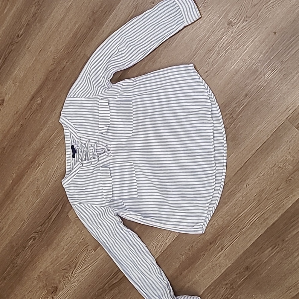 Gap blue white striped Medium blouse